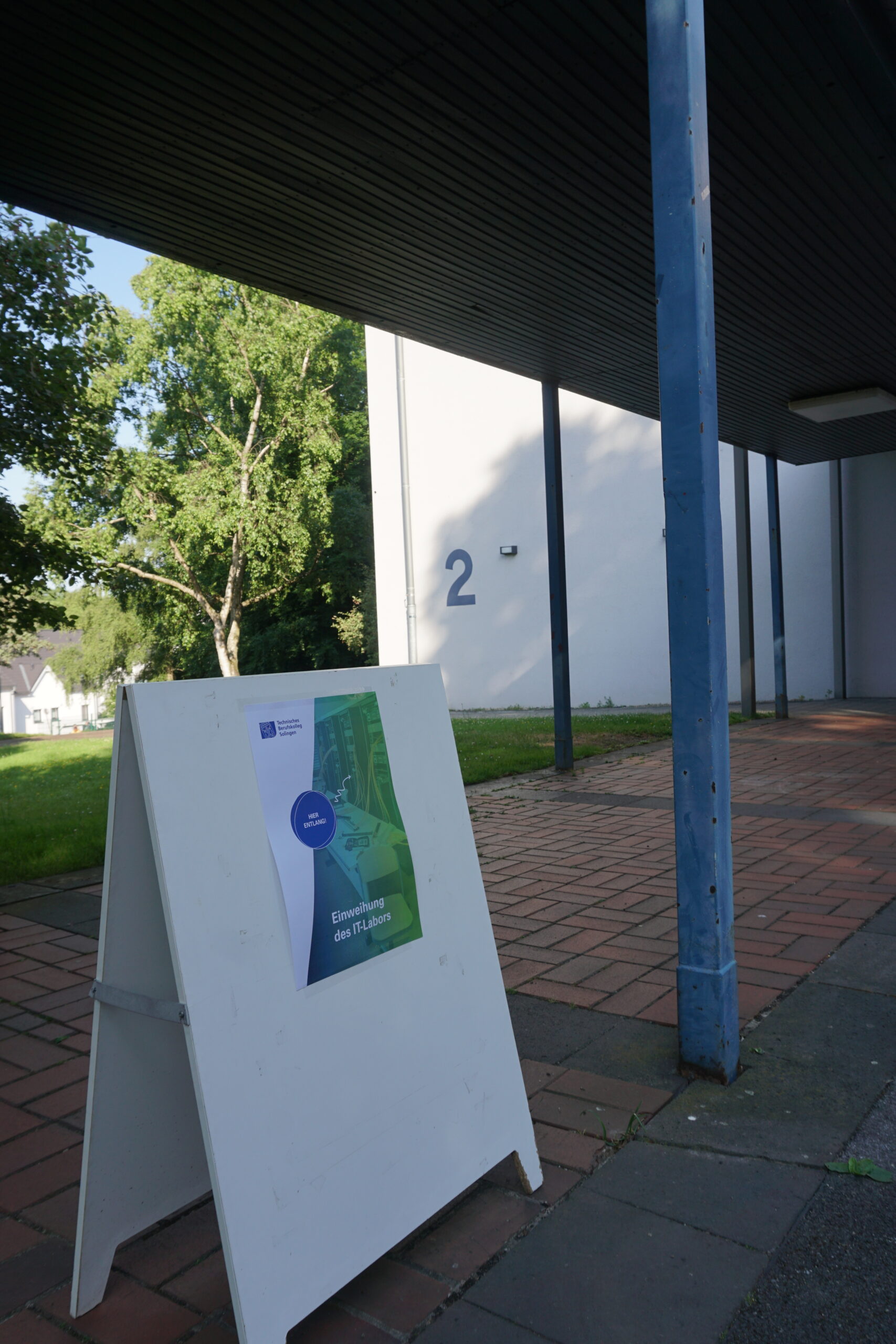 Technisches Berufskolleg Solingen - Eröffnung des IT-Labors Juni 2025