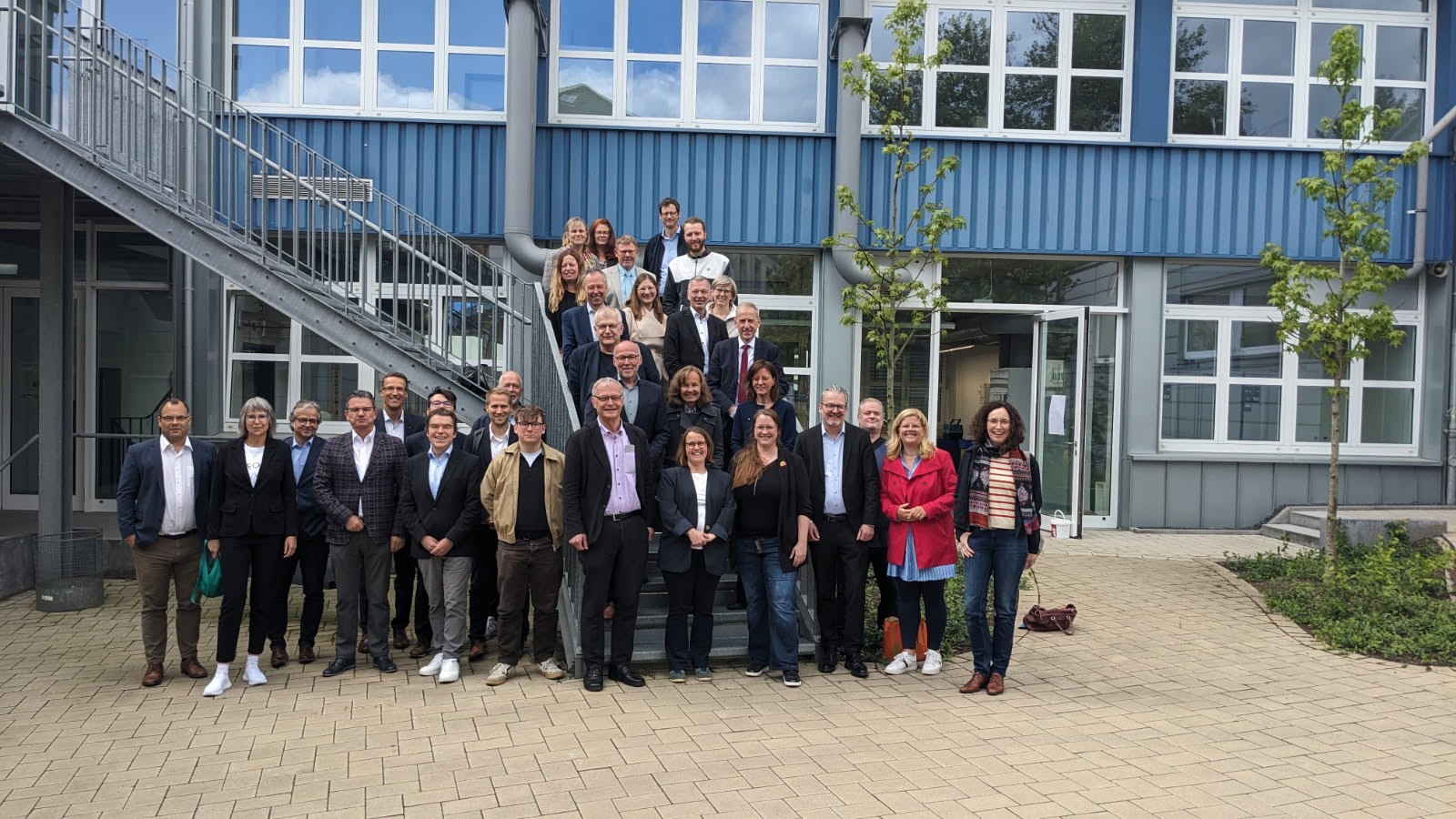 Landesausschuss für Berufsbildung besucht TBK-Galvanikzentrum