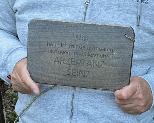 Technisches Berufskolleg erhält "Verdienstorden" des SinnesWaldes